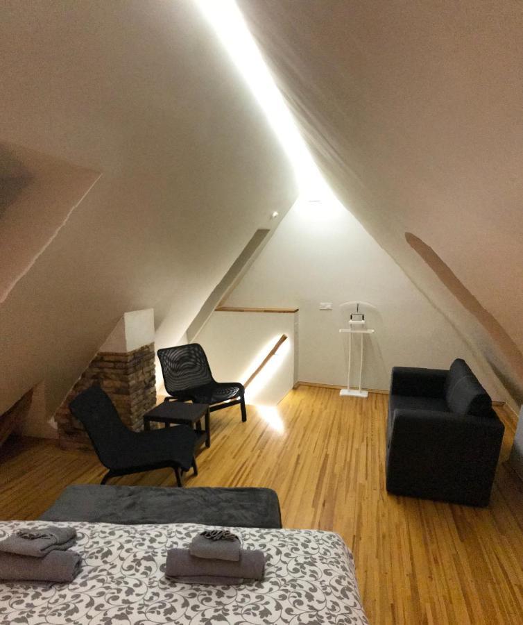 شقة Doma Square Penthouse, In The Heart Of Old Town ريغا المظهر الخارجي الصورة